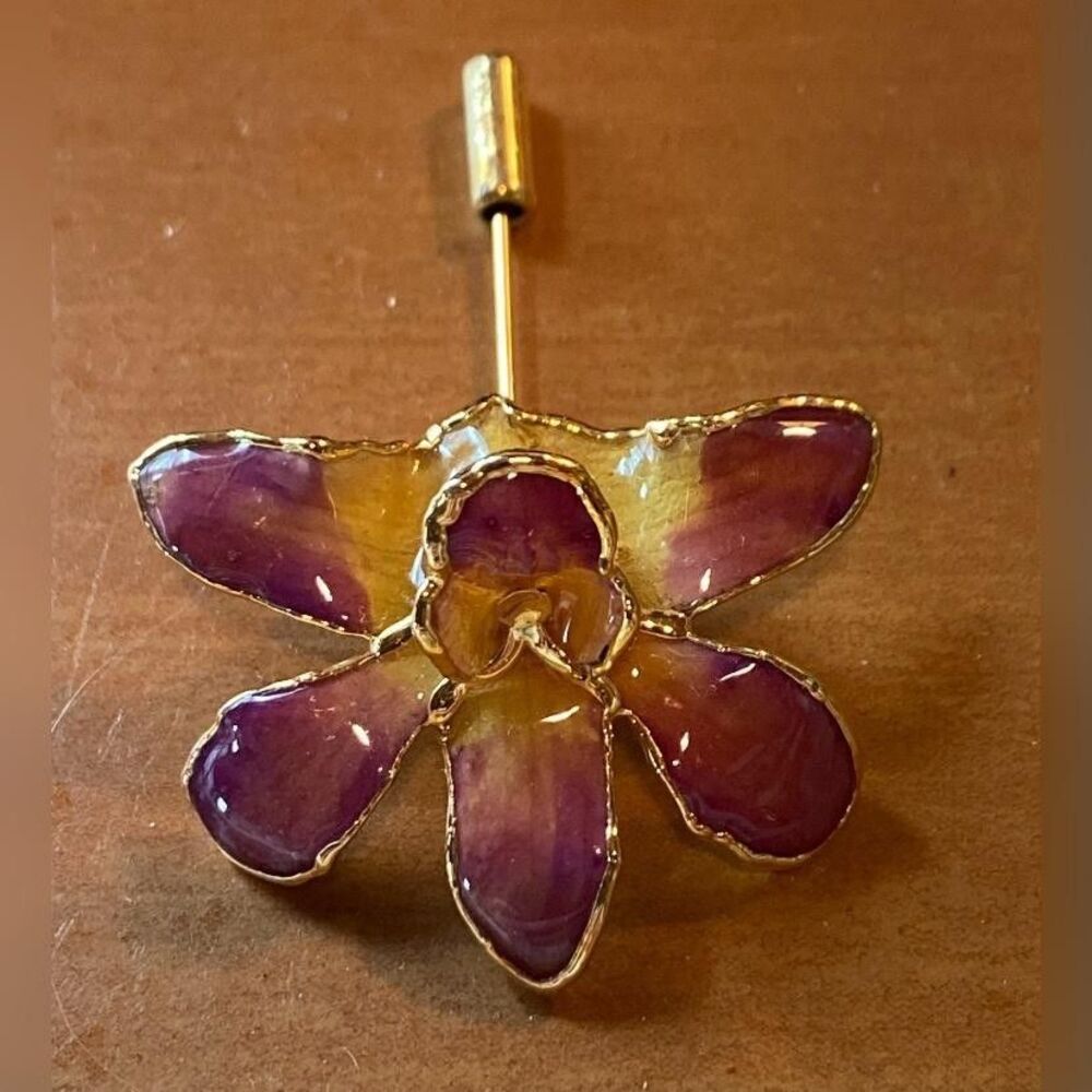 Purple Yellow Resin Flower Stick Pin Gold Tone Lapel Brooch Jewelry 2" Vintage